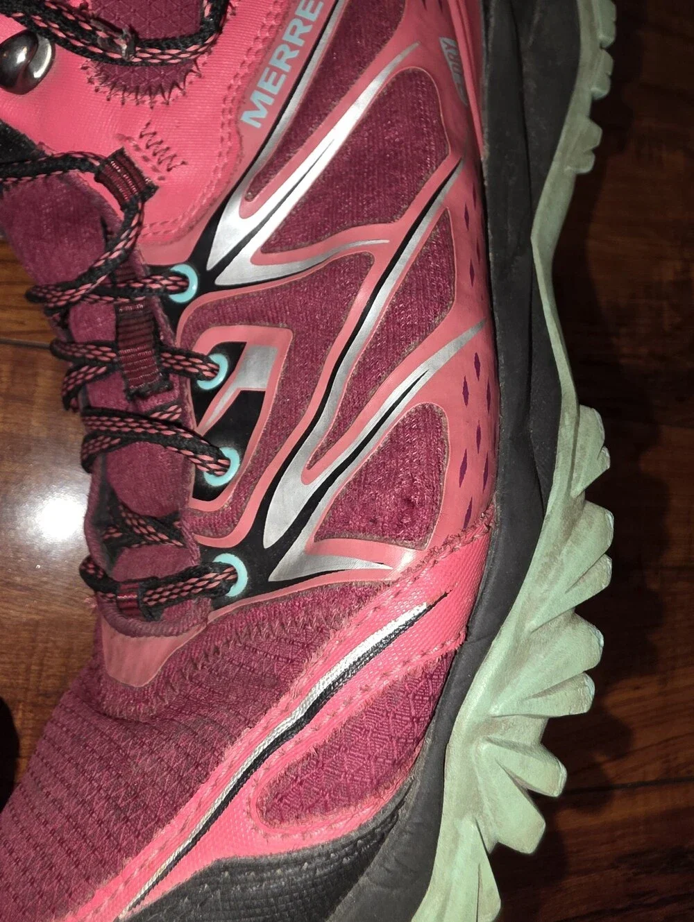 Merrell Women’s Capra Bolt Mid Hiking Shoes